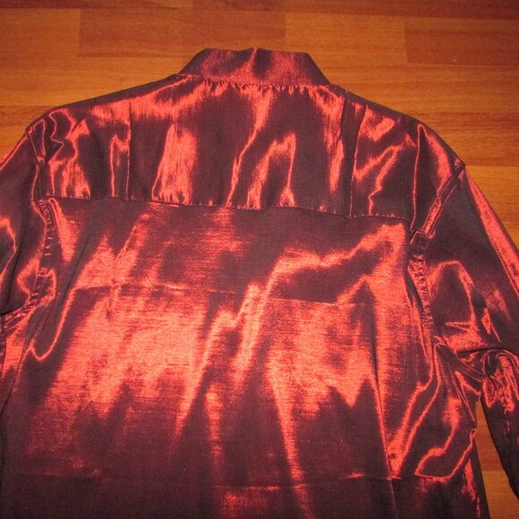 Grapes Shiny Metallic Deep Red Shirt - Large - Picture 8 of 9